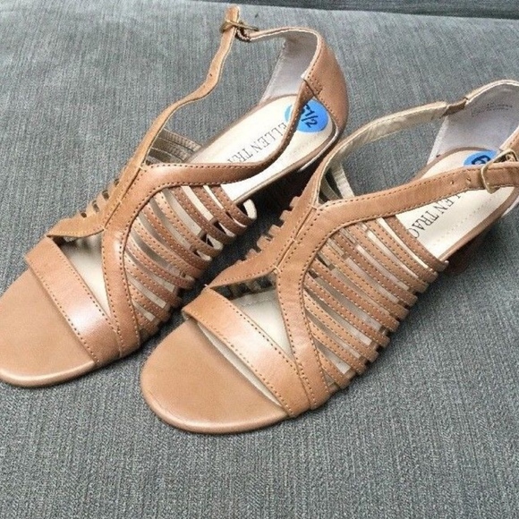 Ellen Tracy Shoes - Ellen Tracy 2 1/2" Open Toe Sandal SZ 6 /2 M